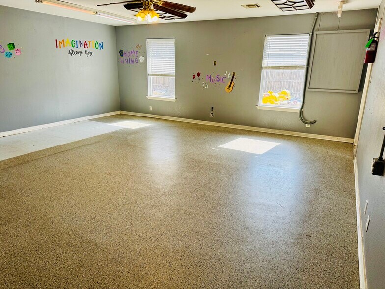 More Photos Of 13290 S 80th East Ave, Bixby Warehouse For Lease