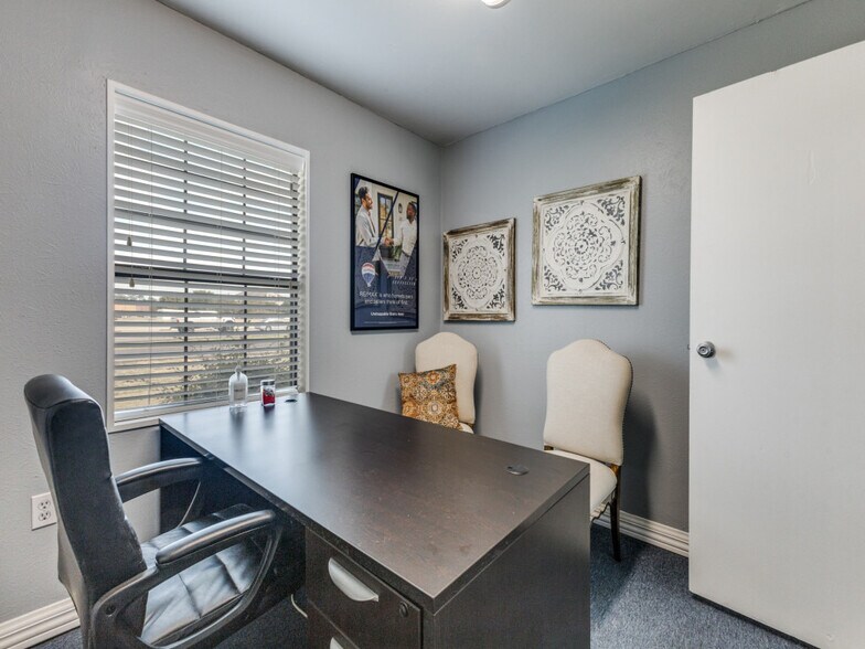 More Photos Of 101 E Us-80 Hwy, Forney Freestanding For Sale