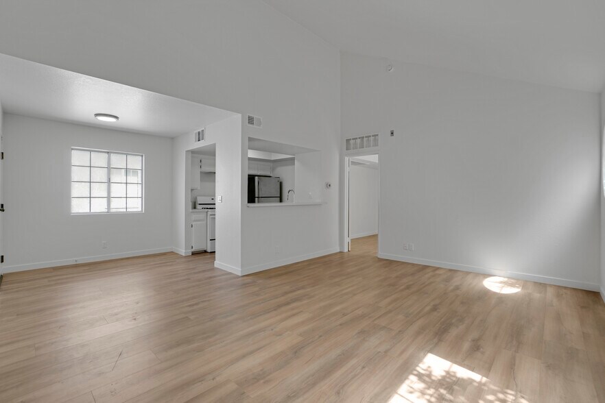 More Photos Of 519 South St, Glendale Apartments For Sale