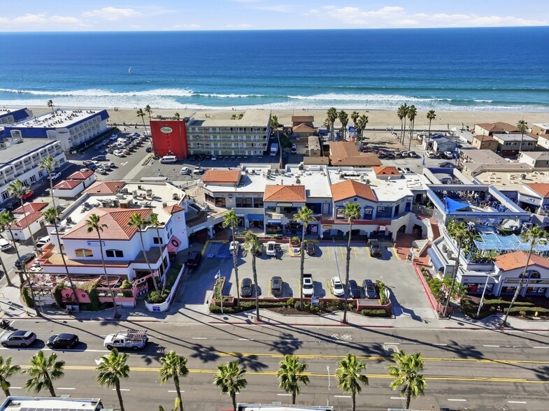 More Photos Of 4110-4190 Mission Blvd, San Diego Unknown For Lease