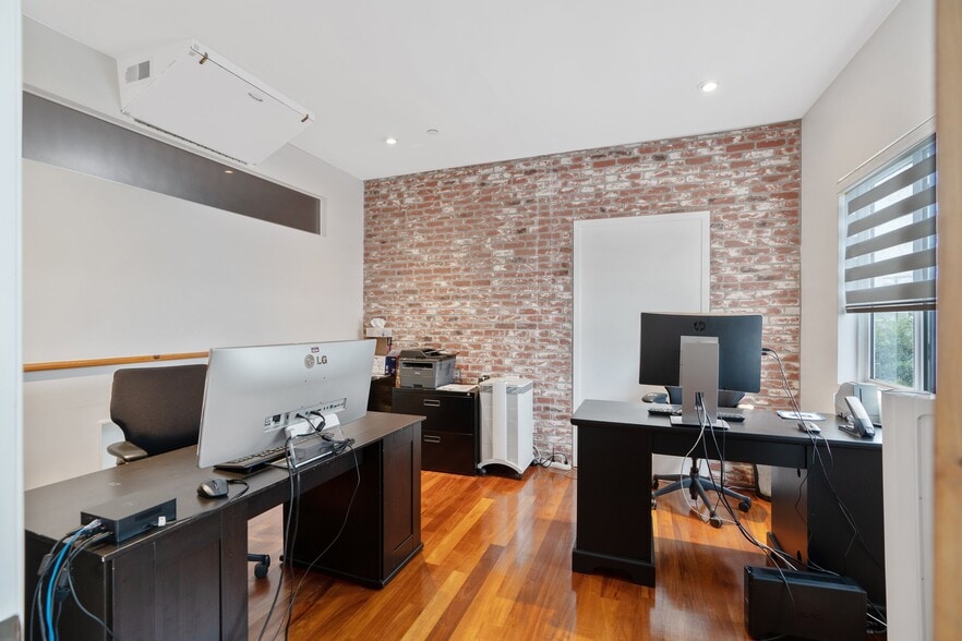 More Photos Of 1411-1413 Cloverfield Blvd, Santa Monica Apartments For Sale