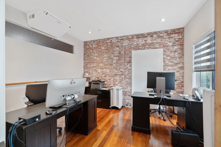 More Photos Of 1411-1413 Cloverfield Blvd, Santa Monica Apartments For Sale