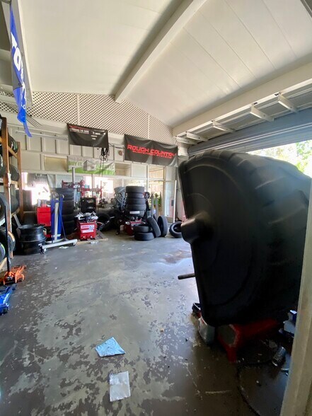 More Photos Of 601 S Magnolia Ave, Anaheim Auto Repair For Lease