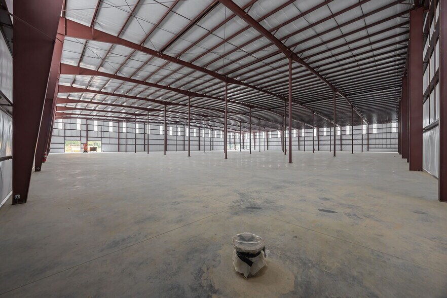 More Photos Of 970 Woodridge Park Rd, Greenville Refrigeration Cold Storage For Lease