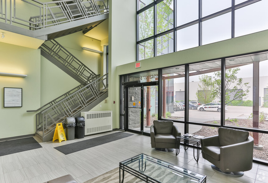 More Photos Of 11420 27th St SE, Calgary Medical For Lease