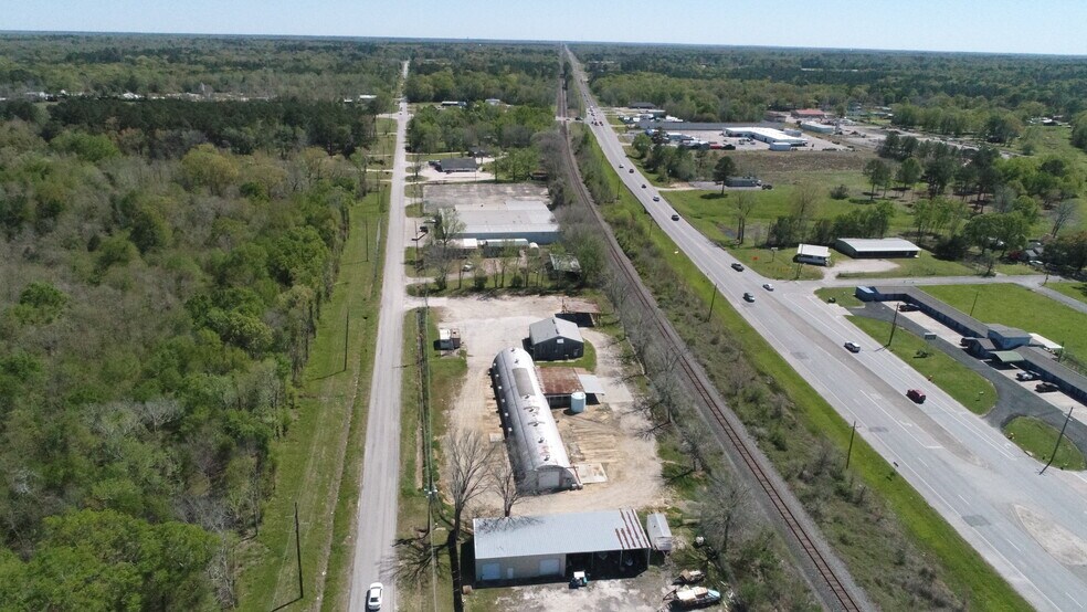 More Photos Of 3020 Beaumont Ave, Liberty Warehouse For Sale