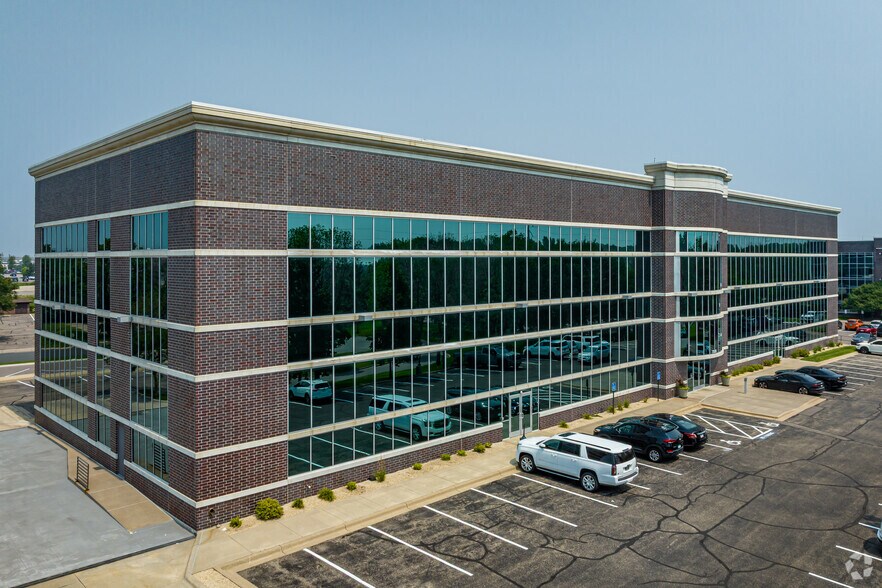 More Photos Of 7365 Kirkwood Ct, Maple Grove Office For Lease