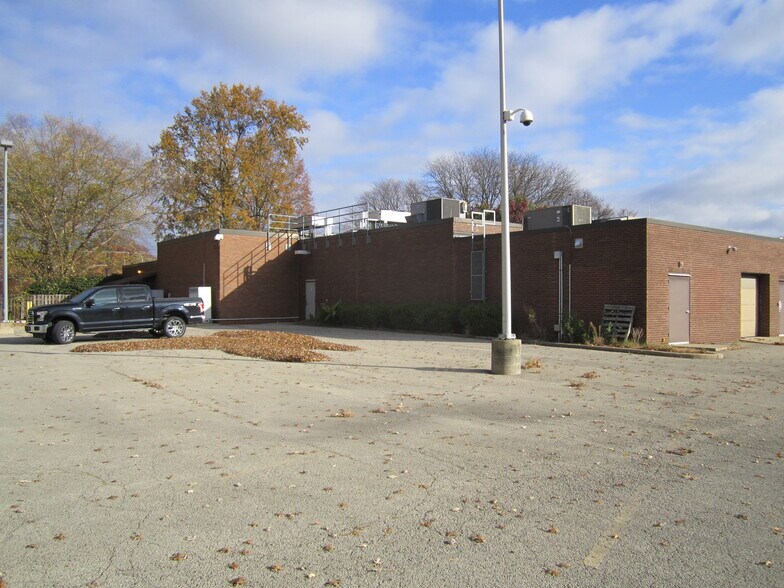 More Photos Of 3910 South Ave, Youngstown Telecom Hotel Data Hosting For Lease