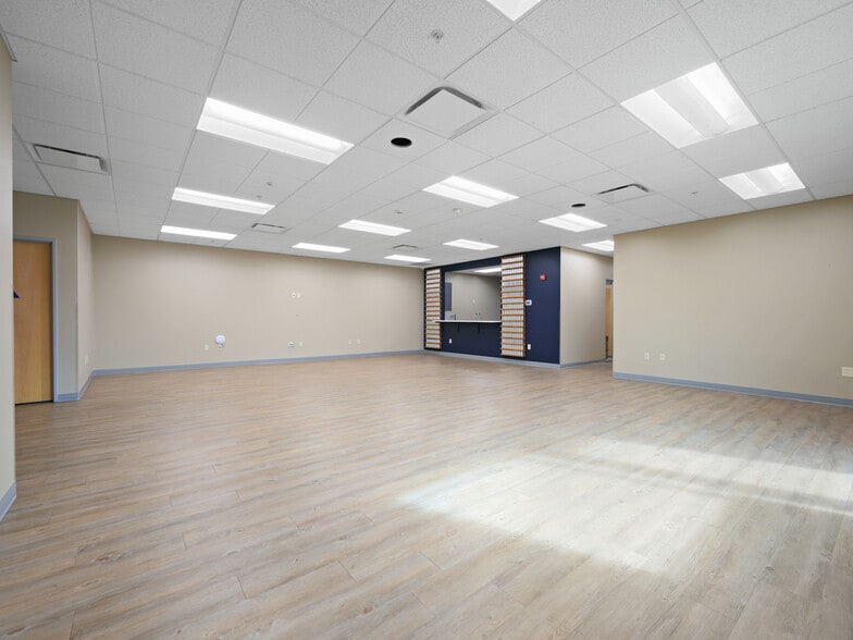 More Photos Of 2530 High Country Ct, Grand Junction Distribution For Sale