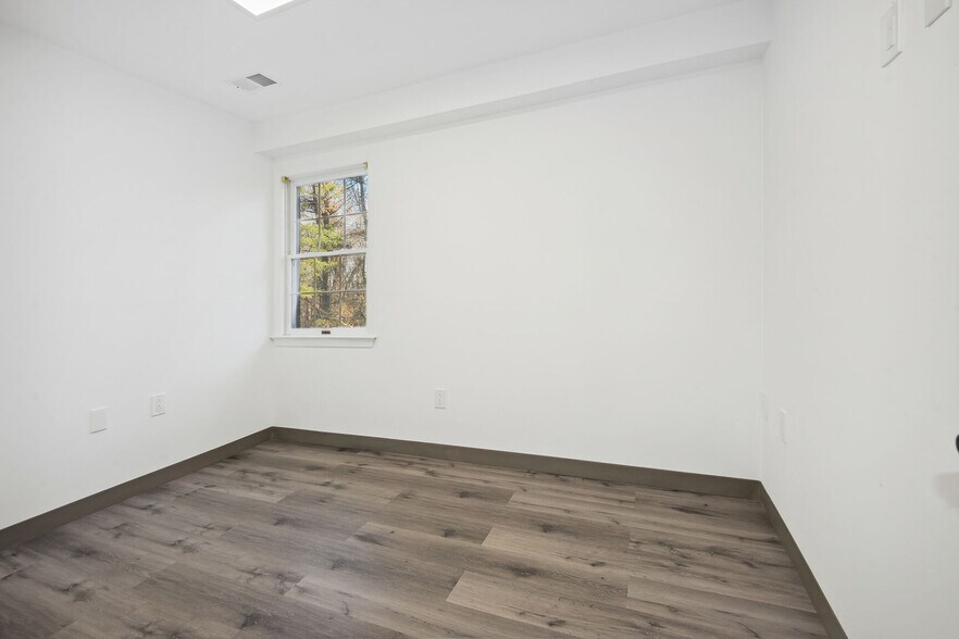 More Photos Of 731 Walker Rd, Great Falls Medical For Sale