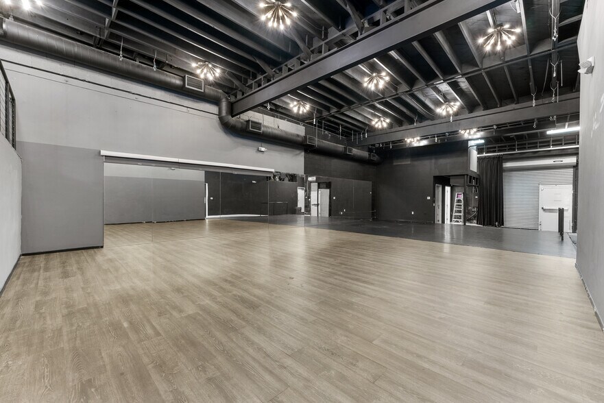 More Photos Of 5142 Lankershim Blvd, North Hollywood Storefront For Sale