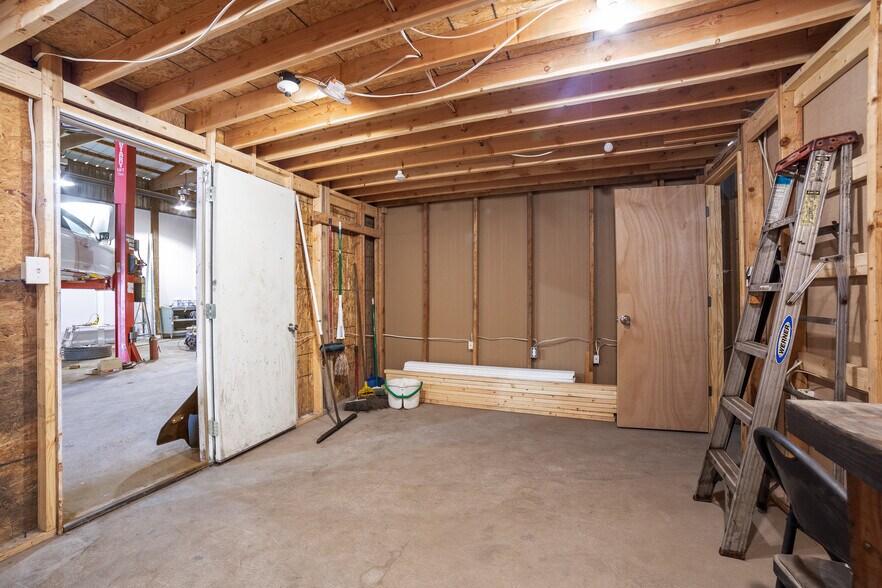 More Photos Of 15304 76th E Ave, Bixby Warehouse For Sale