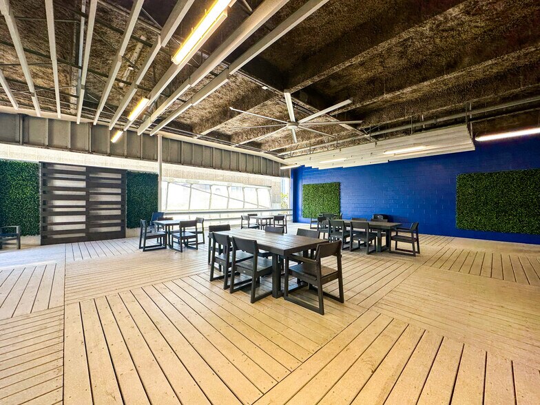 More Photos Of 4265 San Felipe St, Houston Office For Lease
