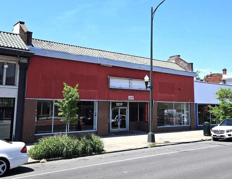 More Photos Of 1839 W Broad St, Richmond Storefront For Sale