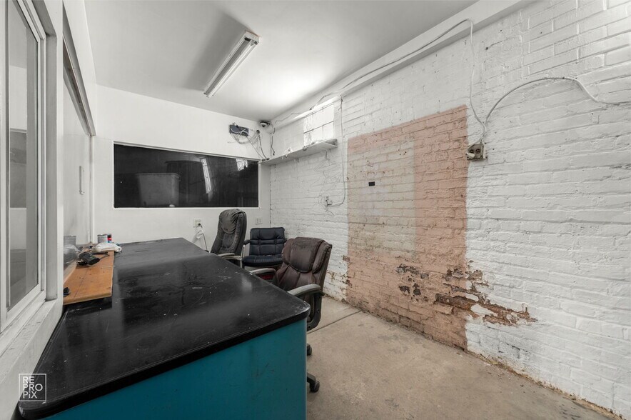 More Photos Of 1123 W Catalpa Ave, Chicago Industrial For Lease