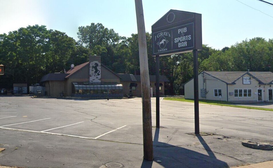 More Photos Of 405 Mendon Rd, Cumberland Restaurant For Sale