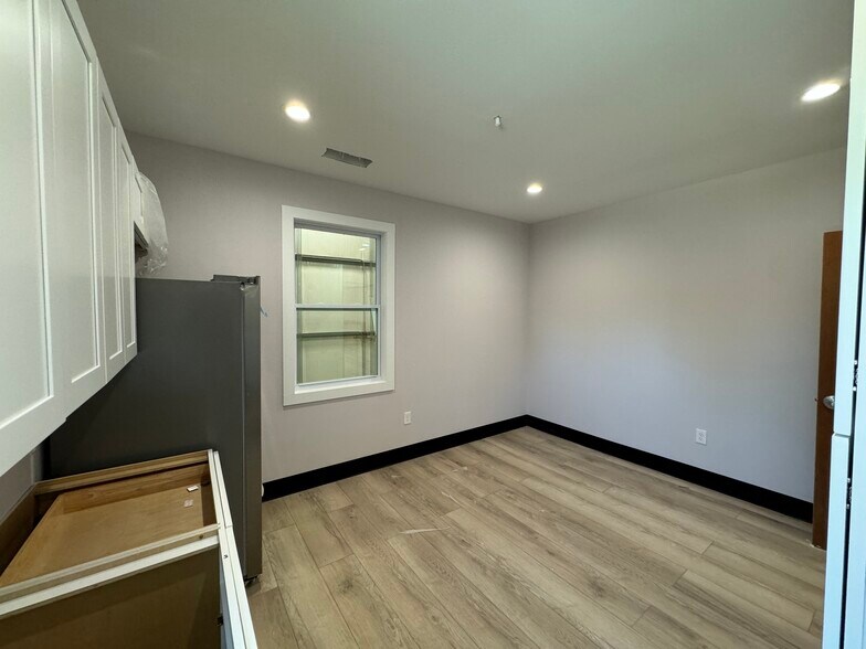 More Photos Of 61 Toto Creek Park Rd, Dawsonville Warehouse For Sale