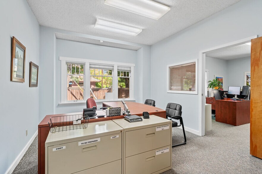 More Photos Of 1313 College Ave, Santa Rosa Office For Sale