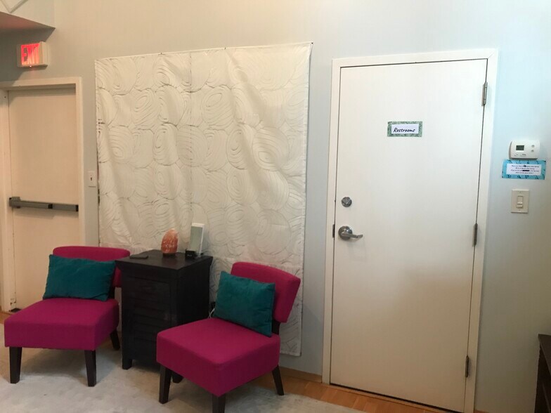 More Photos Of 930 Martin Luther King Jr Blvd, Chapel Hill Office For Lease