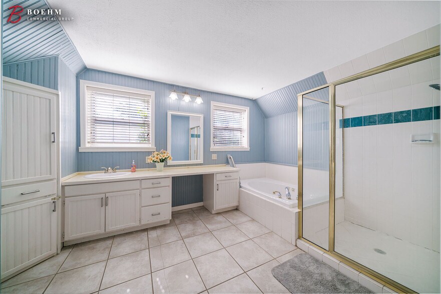 More Photos Of 137 Old San Antonio Rd, Boerne Apartments For Sale