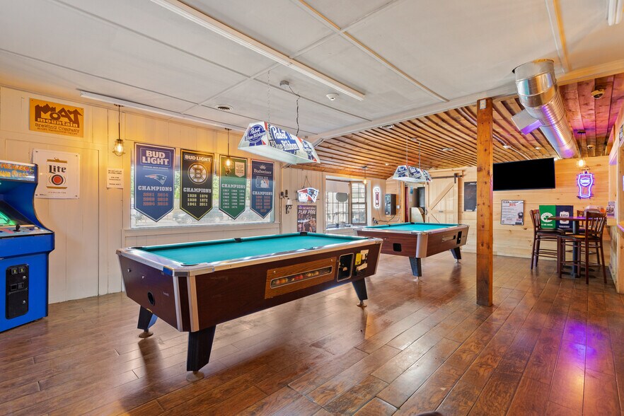 More Photos Of 107 Maple St, Barnstead Restaurant For Sale