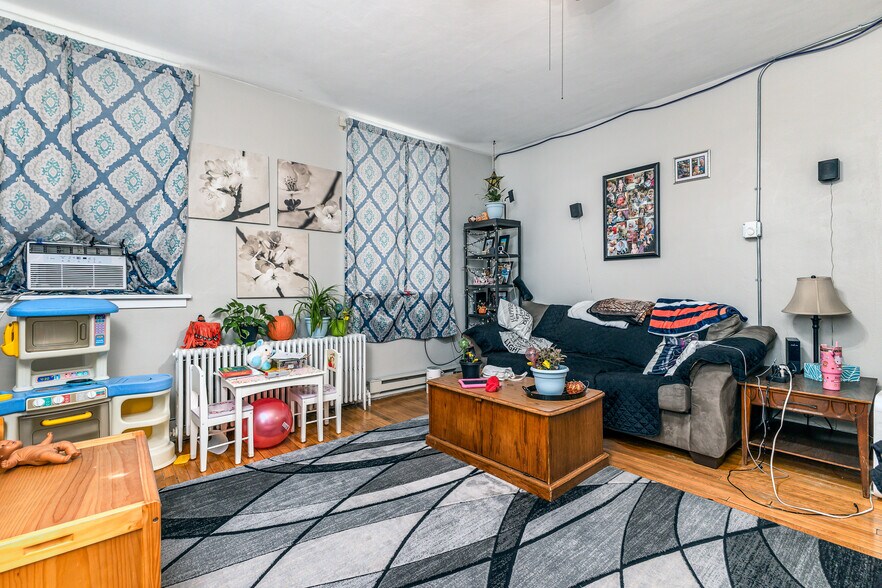 More Photos Of 2535 Central Ave, Dubuque Apartments For Sale