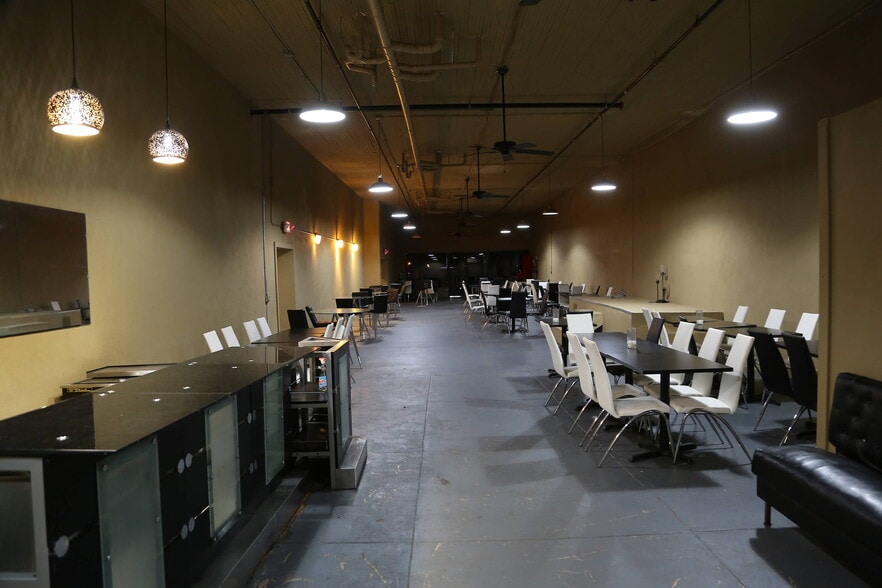 More Photos Of 745 Washington Ave, Greenville Hotel For Sale