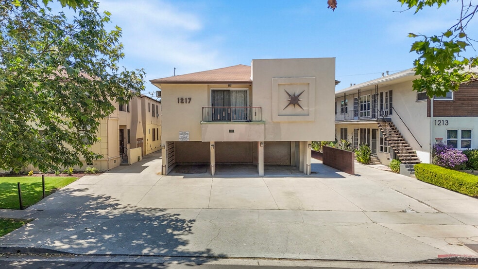 More Photos Of 1217 S Orange Grove Ave, Los Angeles Apartments For Sale