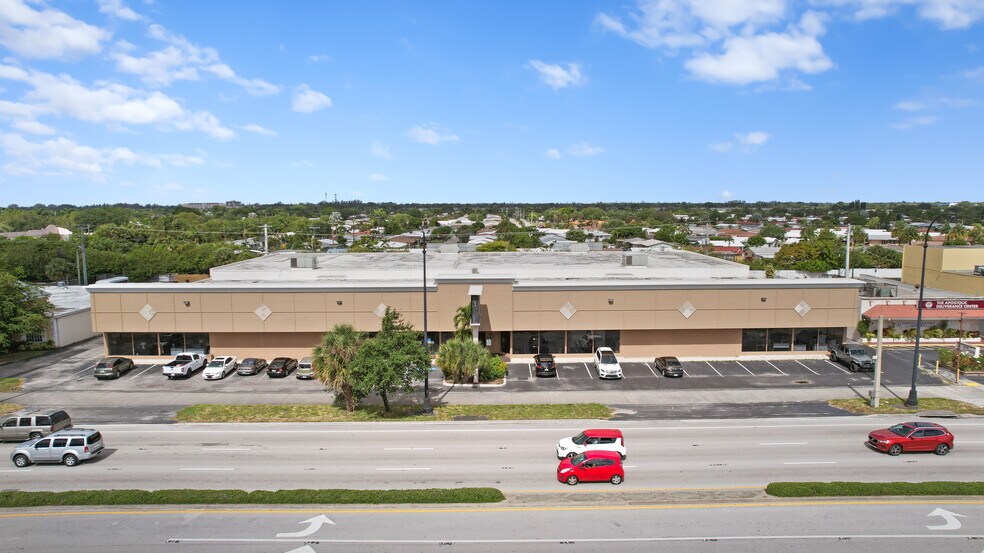More Photos Of 4711 N State Road 7, Tamarac Showroom For Sale