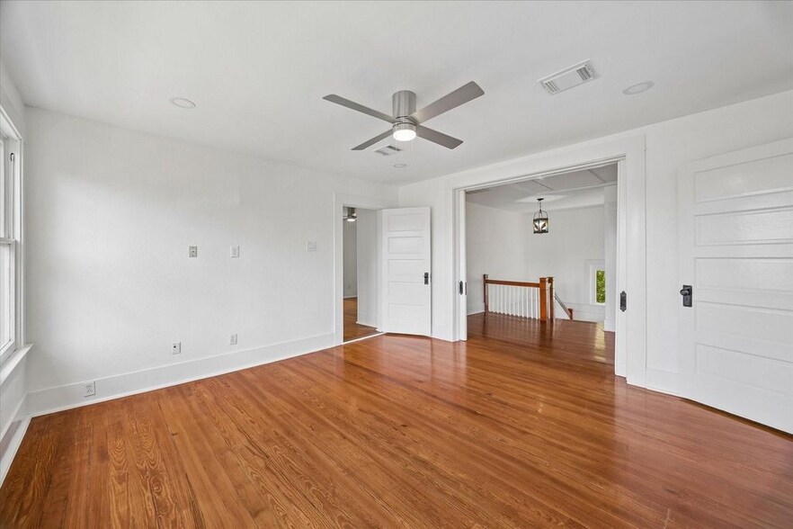 More Photos Of 1229 Heights Blvd, Houston Loft Creative Space For Lease