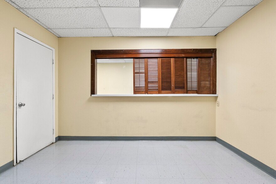 More Photos Of 2480 Mission St, San Francisco Medical For Lease