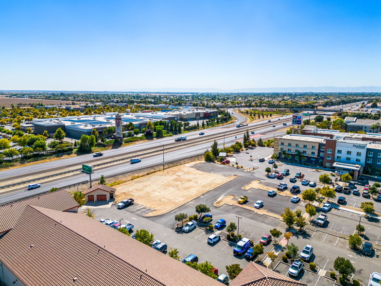 More Photos Of 2120 Freeway Dr, Woodland Land For Sale