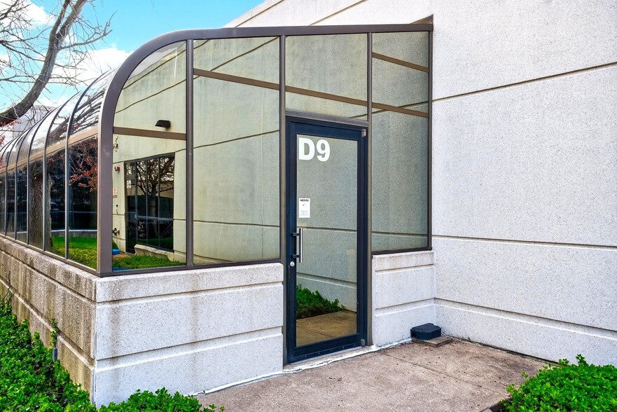 More Photos Of 1875 Founders Dr, Dayton Warehouse For Sale