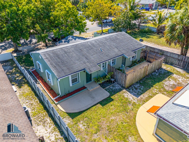 More Photos Of 224 SW 15th St, Dania Beach Apartments For Sale