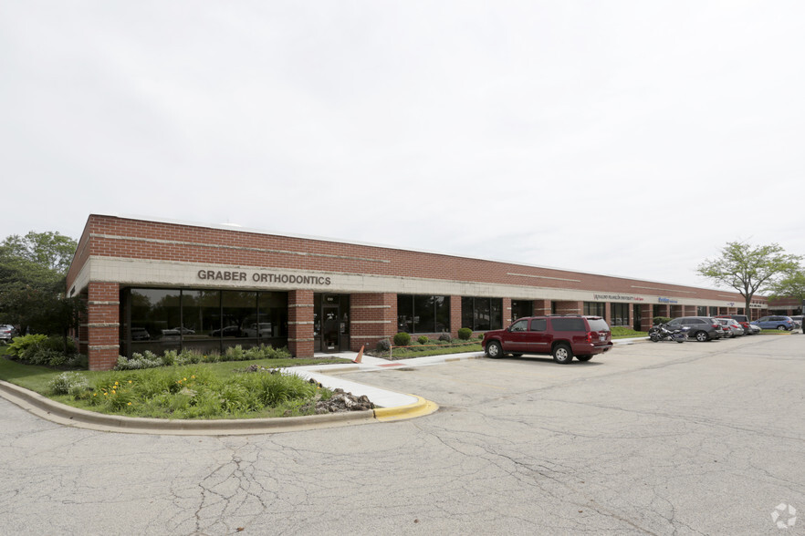 Primary Photo Of 830 W End Ct, Vernon Hills Medical For Lease