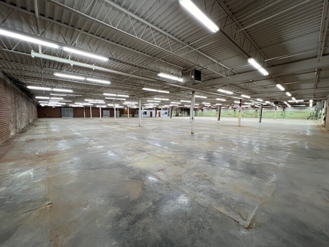 More Photos Of 1120 1st St W, Conover Distribution For Lease