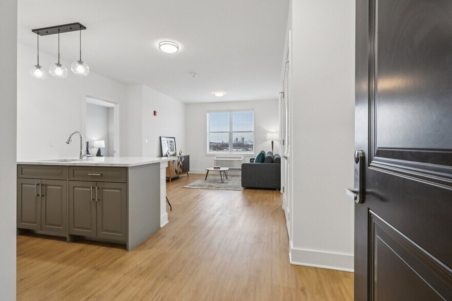 More Photos Of 110 Bergen Tpke, Little Ferry Apartments For Lease