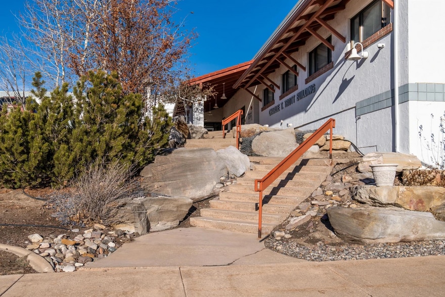 More Photos Of 215 Smelter Ave NE, Great Falls Office For Sale