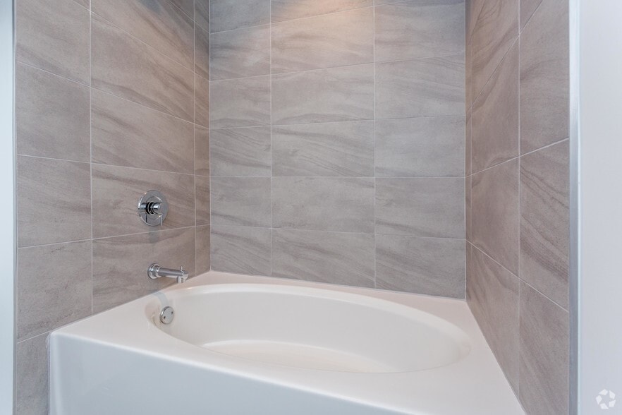 More Photos Of 180 NE 29th St, Miami Apartments For Lease