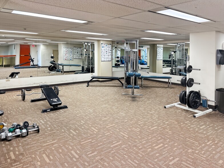 More Photos Of 10611 98th Ave NW, Edmonton Coworking Space