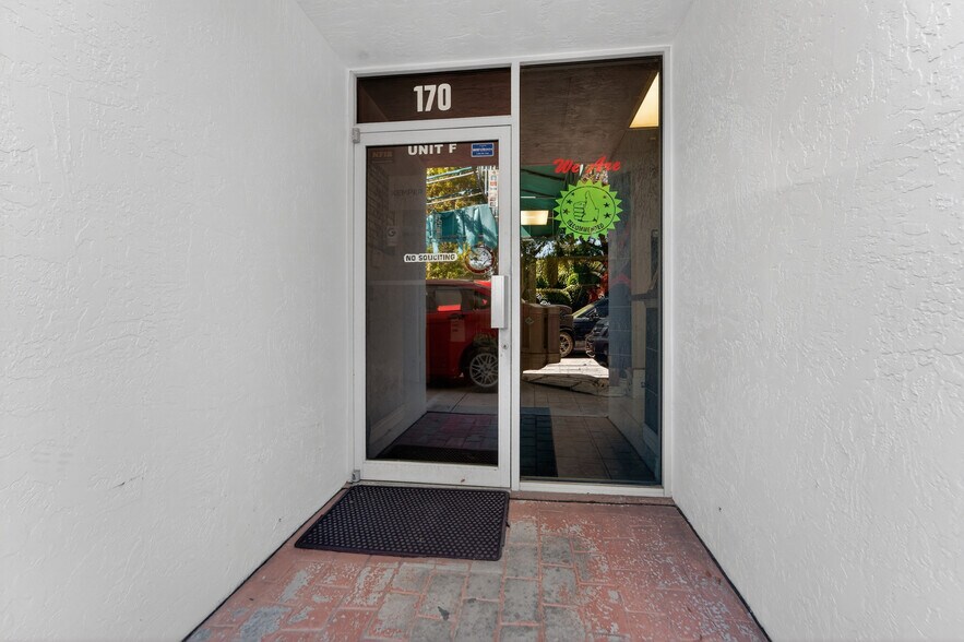 More Photos Of 170 Business Park Way, Royal Palm Beach Warehouse For Lease