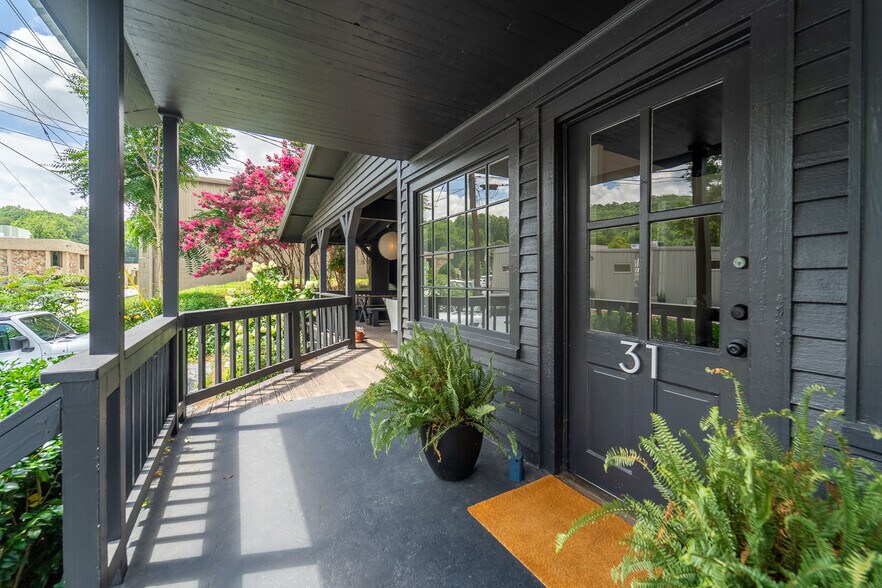 More Photos Of 31 Earl St, Clayton General Retail For Sale