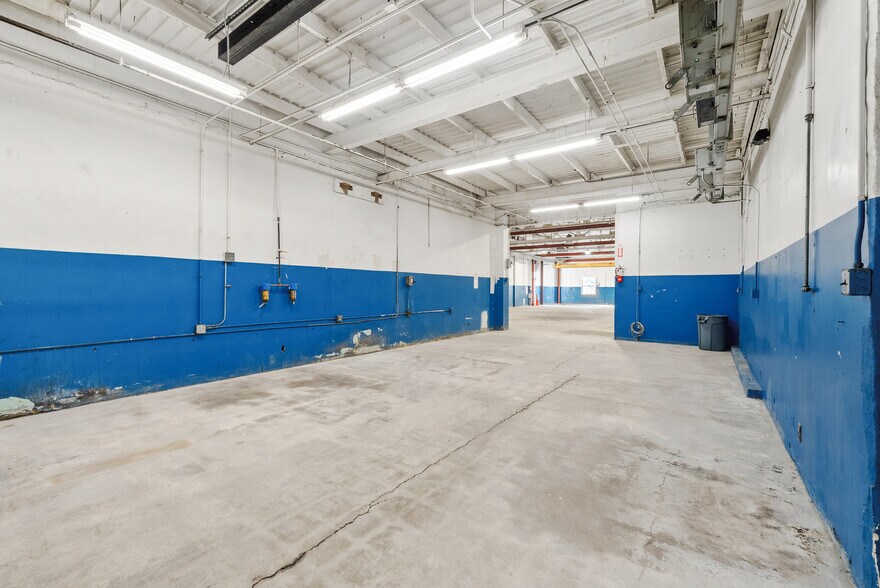 More Photos Of 292 Walnut St, Saint Paul Manufacturing For Lease