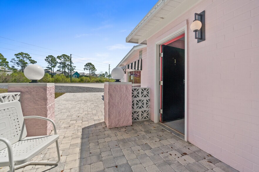 More Photos Of 3155 W Highway 98, Port Saint Joe Hotel For Sale