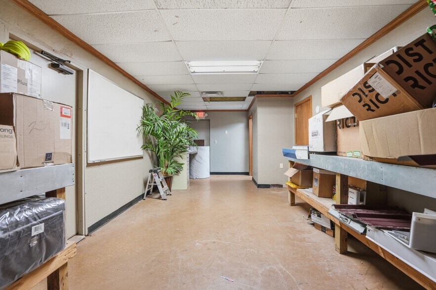 More Photos Of 14220 S Meridian Ave, Oklahoma City Warehouse For Sale
