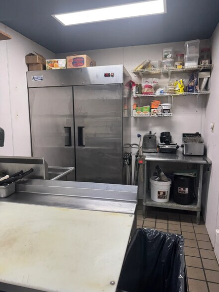More Photos Of 1785 Western Ave, Albany Restaurant For Sale