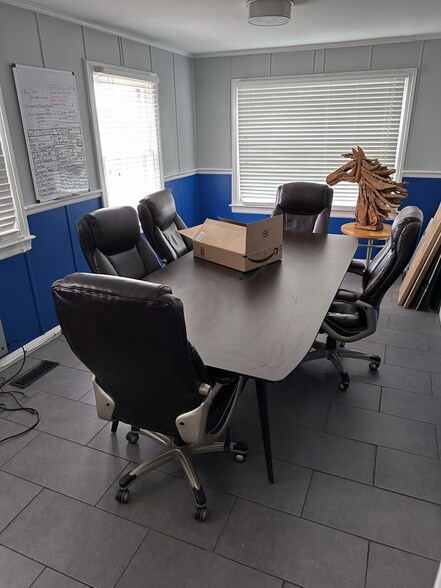 More Photos Of 6119 Charlotte Ave, Nashville Storefront Retail Office For Sale