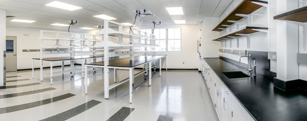 More Photos Of 4 Research Dr, Woodbridge Research And Development For Lease