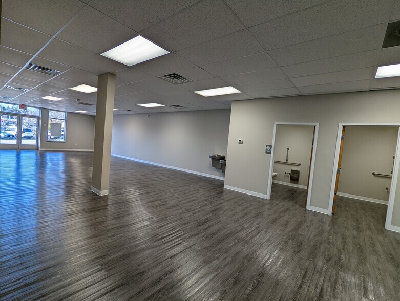 More Photos Of 16021 Kairos Rd, Colonial Heights Medical For Lease