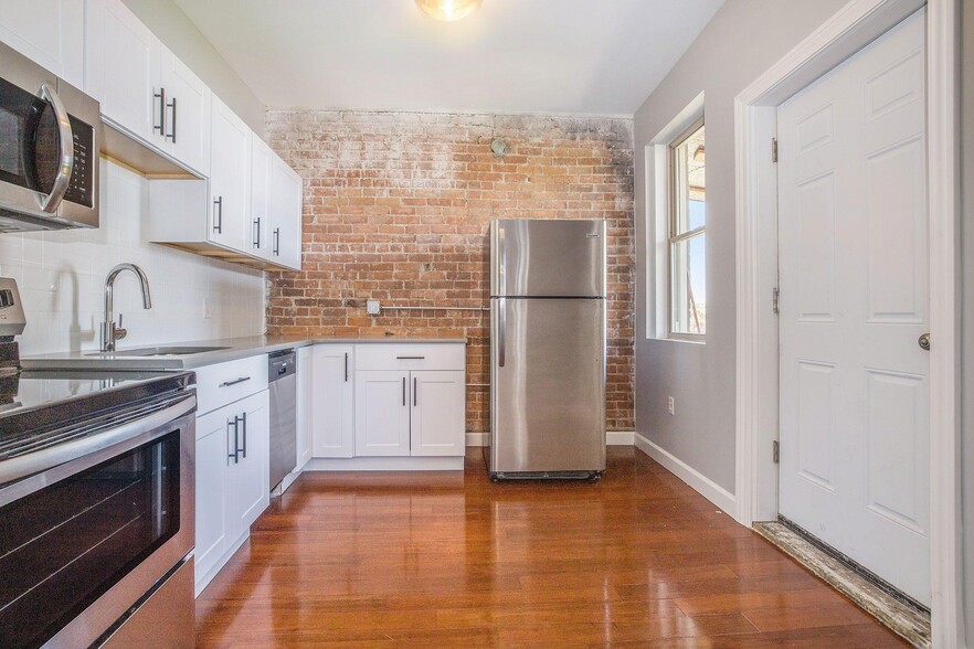 More Photos Of 5764 Woodward Ave, Detroit Apartments For Sale